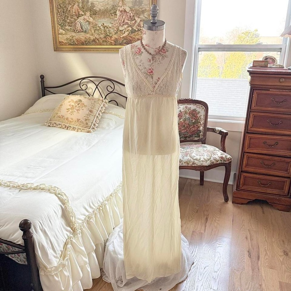 Cream lace slip dress  70s‎ jcpenney ivory slip dress size large